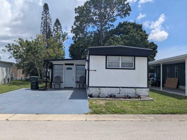 1972  Mobile Home For Sale