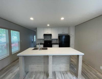 Mobile Home at 4711 Walnut Rd Buckeye Lake Oh 43008 Buckeye Lake, OH 43008