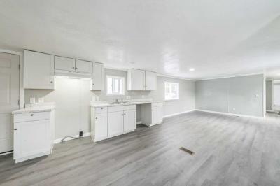 Photo 5 of 28 of home located at 2008 Kennedy Circle NE Keizer, OR 97303