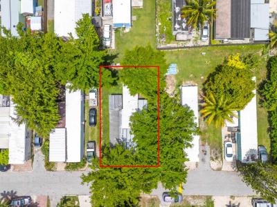 Mobile Home at 451 SE 8 St Lot 119 Homestead, FL 33030