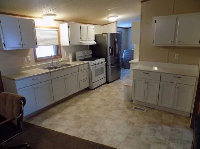 Photo 4 of 43 of home located at 13455 Pear St Carleton, MI 47117