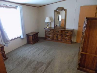 Photo 5 of 43 of home located at 13455 Pear St Carleton, MI 47117