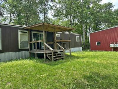 Photo 3 of 18 of home located at 15891 Old Houston Rd Conroe, TX 77302