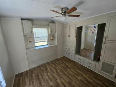 Photo 4 of 6 of home located at 124 Happy Haven Drive, #5 Osprey, FL 34229