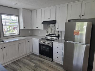 Photo 3 of 10 of home located at 2662 Fresno Drive Jacksonville, FL 32250