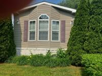 2010 Pine Grove Manufactured Home