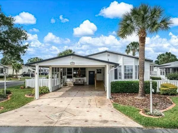 Photo 1 of 2 of home located at 1151 Easy Street Sebring, FL 33872