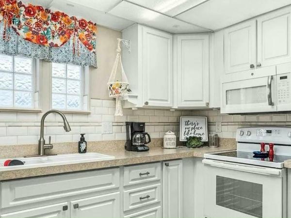 1999 Merit Manufactured Home