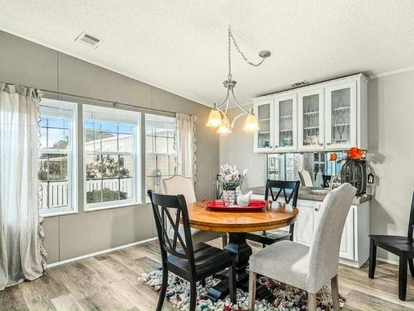 1999 Merit Manufactured Home