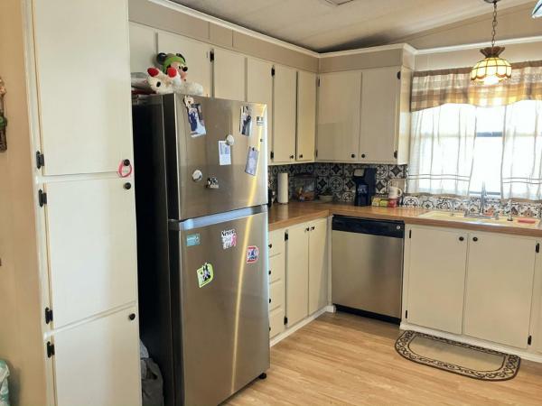 1985 BARR Manufactured Home