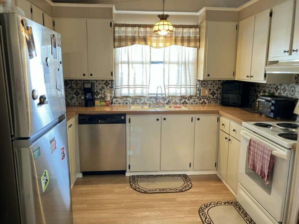 1985 BARR Manufactured Home