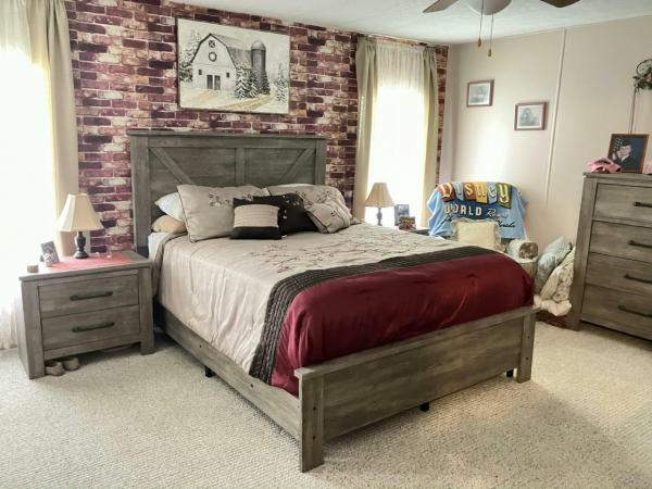 1985 BARR Manufactured Home