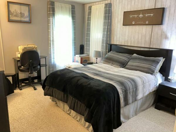 1985 BARR Manufactured Home