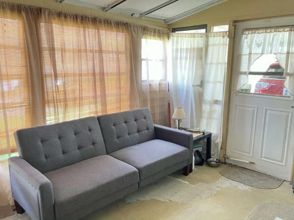 1985 BARR Manufactured Home