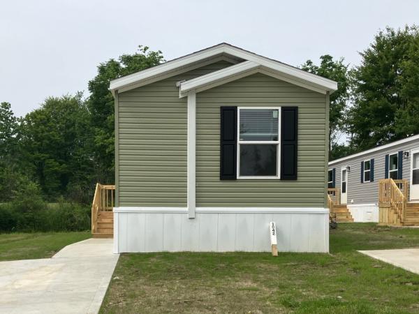 Photo 1 of 1 of home located at 1042 South Park Drive Brookfield, OH 44403