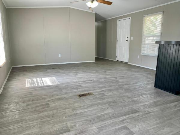 2005 35SA Mobile Home