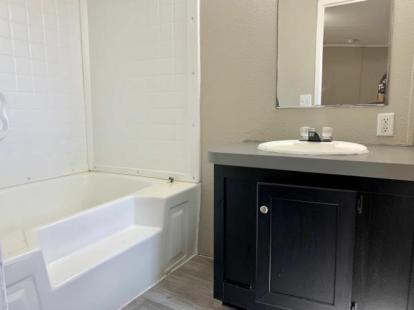 2005 35SA Mobile Home