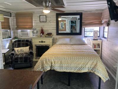 Photo 5 of 22 of home located at 540 Seminole Blvd #38 Largo, FL 33770