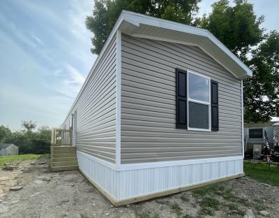 Mobile Home at 60 Carl Ave, Eighty Four, Pa 15330, Usa Lot E8 Eighty Four, PA 15330