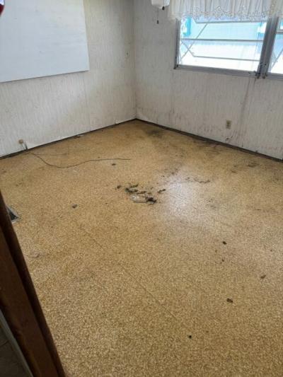Photo 4 of 11 of home located at 4901 Us Hwy 301,#16 Ellenton, FL 34222