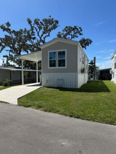 Photo 5 of 14 of home located at 6207 18th St. East Ellenton, FL 34222