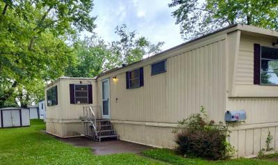 Photo 2 of 5 of home located at 2910 Landola Lane Indianapolis, IN 46241