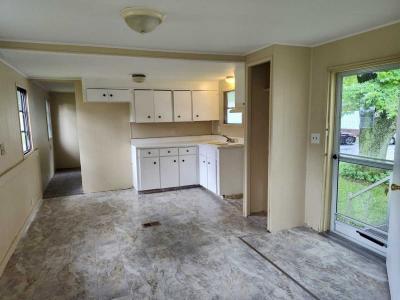 Photo 3 of 5 of home located at 2910 Landola Lane Indianapolis, IN 46241