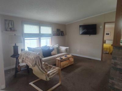Photo 5 of 19 of home located at 3363 Berry Dr Carleton, MI 48117