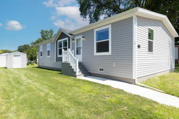 2022  Mobile Home For Sale