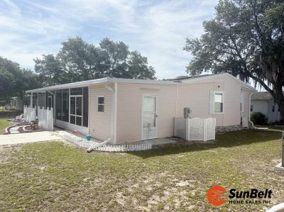 Photo 4 of 28 of home located at 506 Honeysuckle Drive Fruitland Park, FL 34731