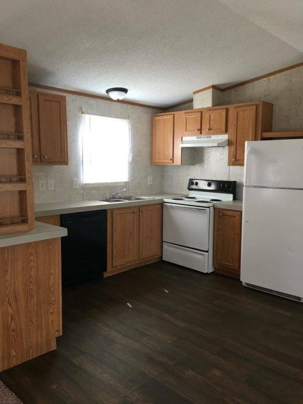 2005 Oak Creek Galaxy Mobile Home