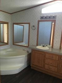 2005 Oak Creek Galaxy Mobile Home