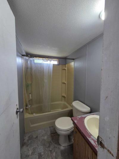 Photo 5 of 11 of home located at 139 Cottonwood Ct. Wixom, MI 48393