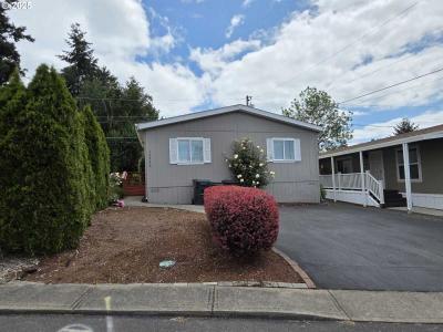 Mobile Home at 16230 SE 84th Ave Milwaukie, OR 97267
