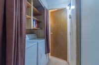 1974 Hillcrest Mobile Home