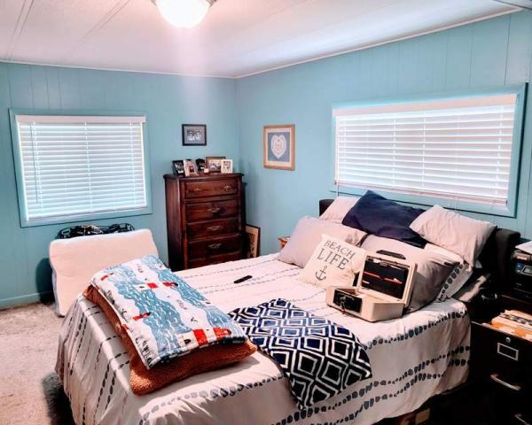 1979 TWIN Manufactured Home