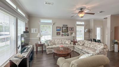 Photo 3 of 18 of home located at 135 Magnolia Dr Lady Lake, FL 32159