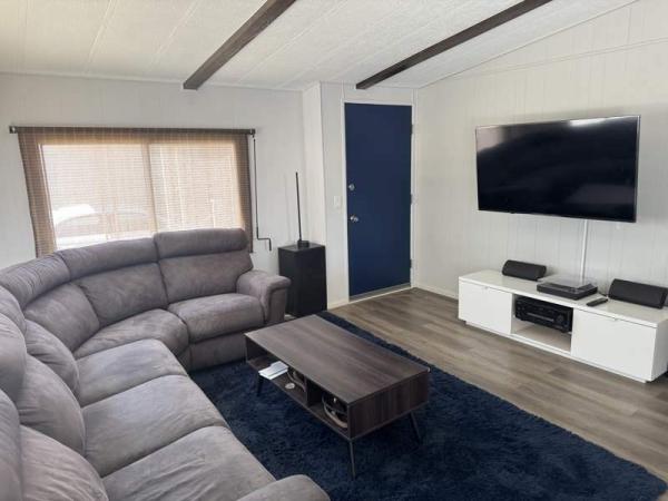 1980 Goldenwest Mobile Homes Manufactured Home