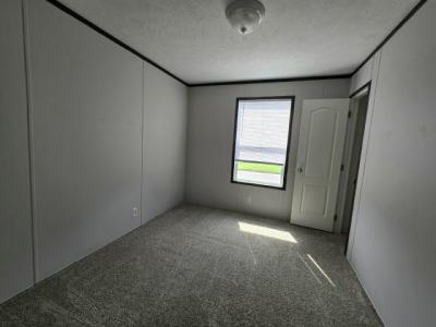 Photo 4 of 10 of home located at 884 Macbeth Cr Lakeville, MN 55044