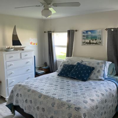Photo 5 of 18 of home located at 3901 Bahia Vista St. #102 Sarasota, FL 34232