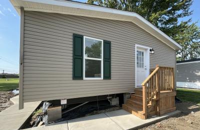 Mobile Home at 40006 N Tothill Cir Sterling Heights, MI 48310