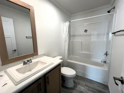 Photo 4 of 11 of home located at 40006 N Tothill Cir Sterling Heights, MI 48310