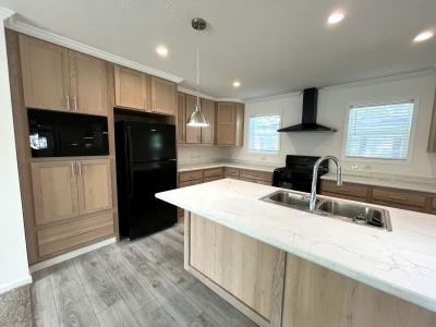 Mobile Home at 4860 Brittany Ct Sterling Heights, MI 48310