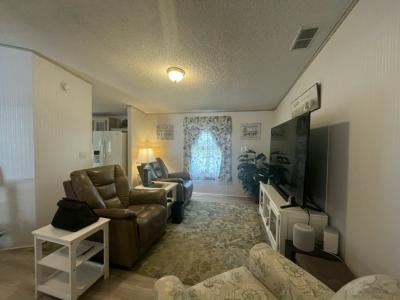 Photo 4 of 19 of home located at 1405 82nd Avenue, Site #226 Vero Beach, FL 32966