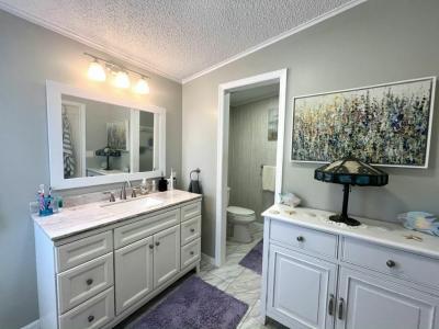 Photo 5 of 19 of home located at 1405 82nd Avenue, Site #226 Vero Beach, FL 32966