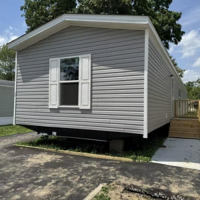 Photo 3 of 23 of home located at 27 Crestwood Drive #0024 Middletown, IN 47356