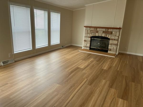 2000 Four Seasons 320 DD2860 251R  Home