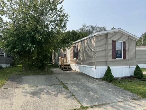 Photo 1 of 2 of home located at 2220 Dunkelburg Rd Lot#104 Fort Wayne, IN 46819