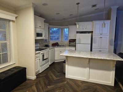 Photo 4 of 21 of home located at 2122 Mo-Ho Drive Orlando, FL 32839