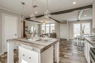 Photo 2 of 8 of home located at 900 Broken Feather Trl 304 Pflugerville, TX 78660
